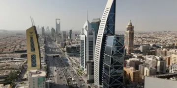 السعودية تستهدف الذكاء الاصطناعي والابتكار عبر استثمارات ضخمة في اليابان