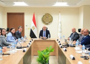 وزير التعليم يبحث مع المدير الإقليمي للبنك الدولي تعزيز شراكات تطوير التعليم في مصر.. وتقدم ملحوظ في المناهج والبنية التحتية