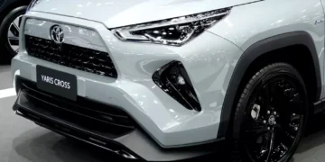 مواصفات تويوتا ياريس Nightshade 2025: تحديثات تصميمية جريئة دون تغيير في منظومة المحرك الهجيني