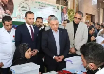 محافظ الإسماعيلية يتابع المرحلة الثانية من مبادرة دمتم سند وتجاوز 10 آلاف مستفيد خلال يومين