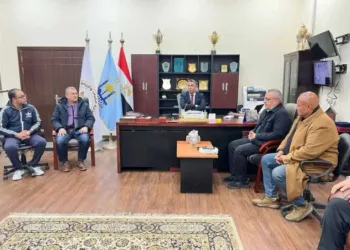 مدير مديرية الشباب والرياضة بالقاهرة يستقبل اللجنة المؤقتة السابقة والجديدة لإدارة نادي النصر الرياضي