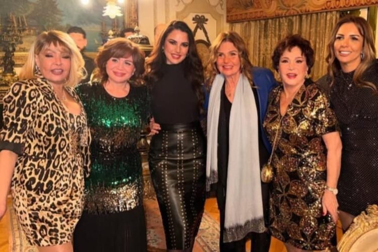 النجمة إلهام شاهين تحتفل بعيد ميلادها وسط كوكبة من رموز الفن والمجتمع