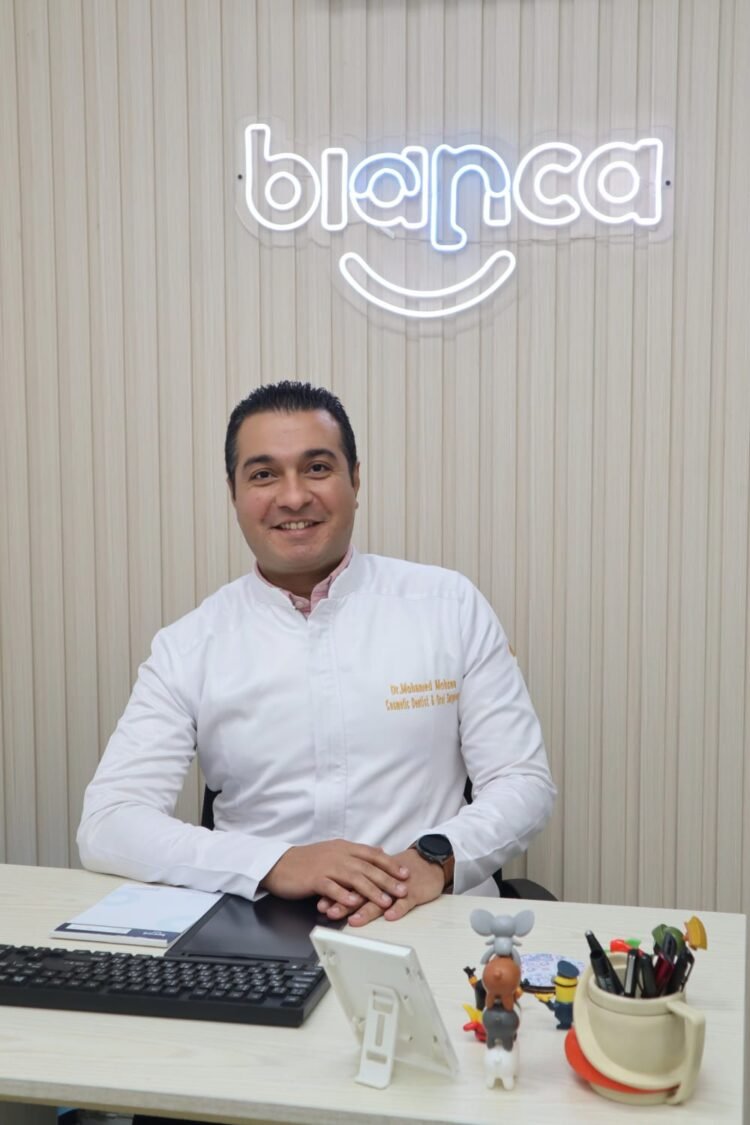 دكتور محمد محسن محمد… الرائد في زراعة وتجميل الأسنان بمدينة نصر