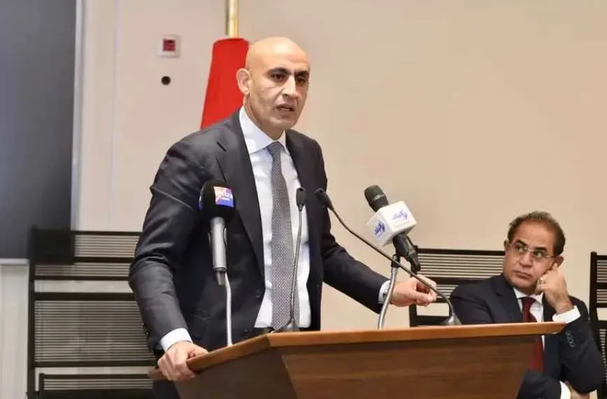 تشريعات مرتقبة لحماية الأطفال من محتوى التواصل الضار ومنصة تعليمية وباقة إنترنت مخصصة للطلاب