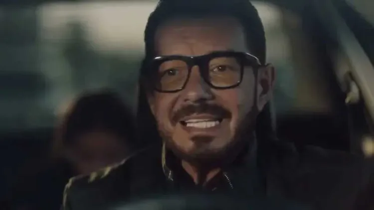 أحمد زاهر ضيف أسامة كمال بعد نجاح مسلسل ”لعبة وقلبت بجد”