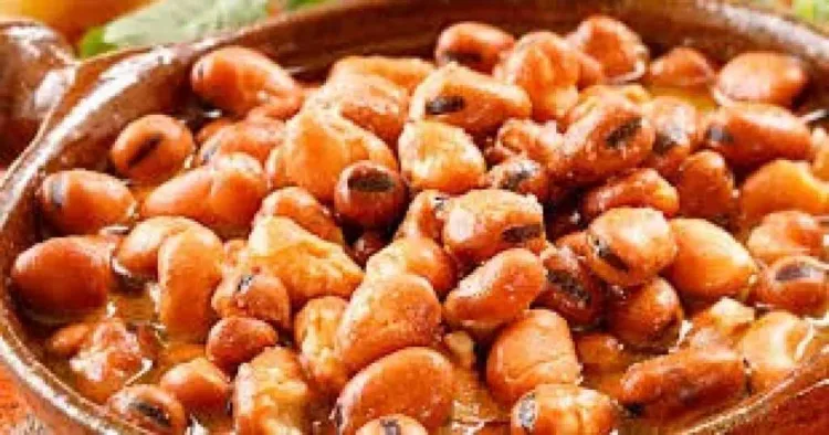 الفول المدمس: الطبق المصري القديم الذي لا يغيب عن موائد السحور في رمضان 2026