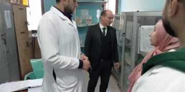 وكيل صحة الدقهلية يتفقد مستشفى جمصة المركزي.. ويؤكد: جودة الخدمة على رأس الأولويات