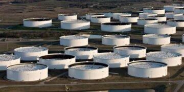 وسط استمرار حدة التوترات.. ارتفاع أسعار النفط بنحو 1% اليوم