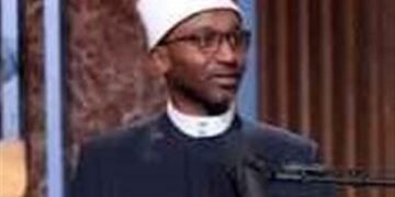 هل تبرير الحرام بسبب ضيق الظروف مقبول؟.. الداعية الإسلامي يوسف سفاني يوضح