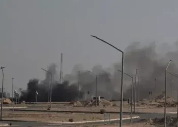 الحرس الثوري الإيراني يعلن استهداف قاعدة العديري في الكويت بهجوم بالمسيّرات والصواريخ