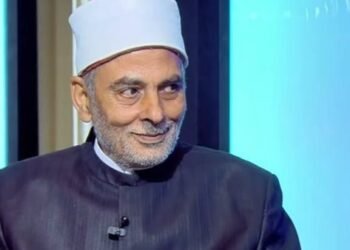 عالم أزهري: لم يُكتب لي إنجاب ولد.. فوهبت كل ما أملك لبناتي في حياتي