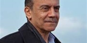 رحيل صوت “أناديكم”.. أحمد قعبور يودع الحياة بعد رحلة مع المرض