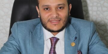 صناعة “المعلم القدوة”.. كيف أحدث حسن أبو شادي ثورة في إعداد معلمي القرآن ببرنامج “تحفة الأجاويد”؟