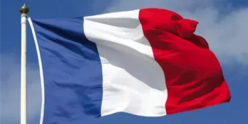 فرنسا: الاحتفاظ بالاحتياطيات النفطية ضرورة لمواجهة الأزمات المحتملة