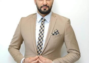 الفنان العراقي ستيوارت من أصول آشورية