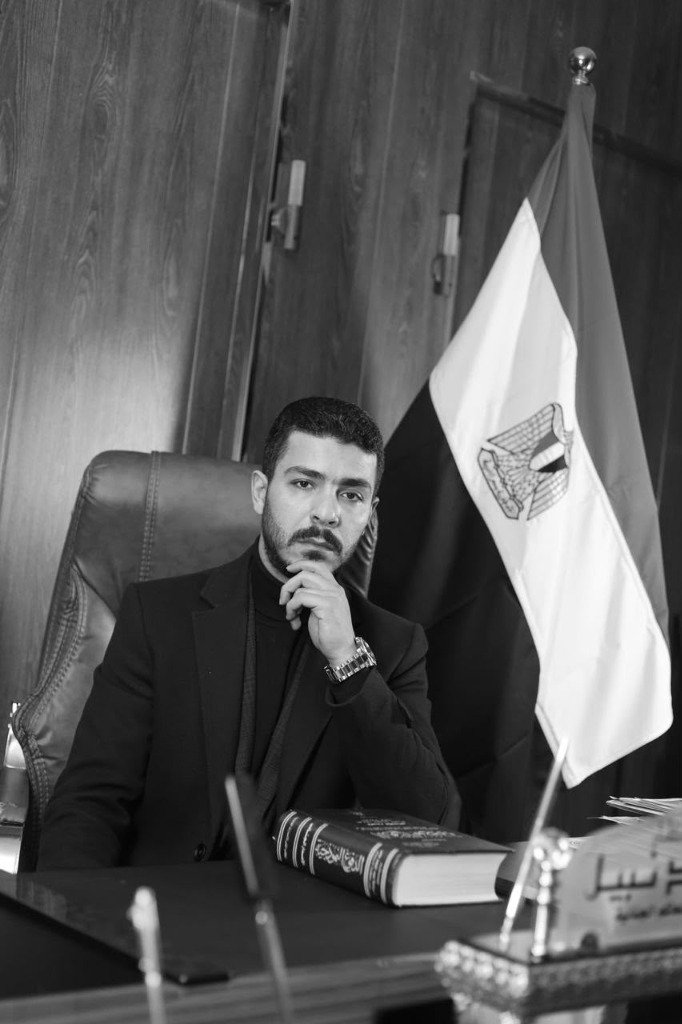 استشارات قانونية متخصصة المستشار أحمد نبيل